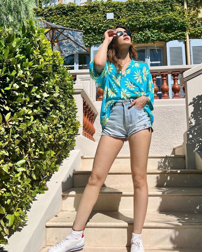 Kriti Sanon Looking Staggering In New Look